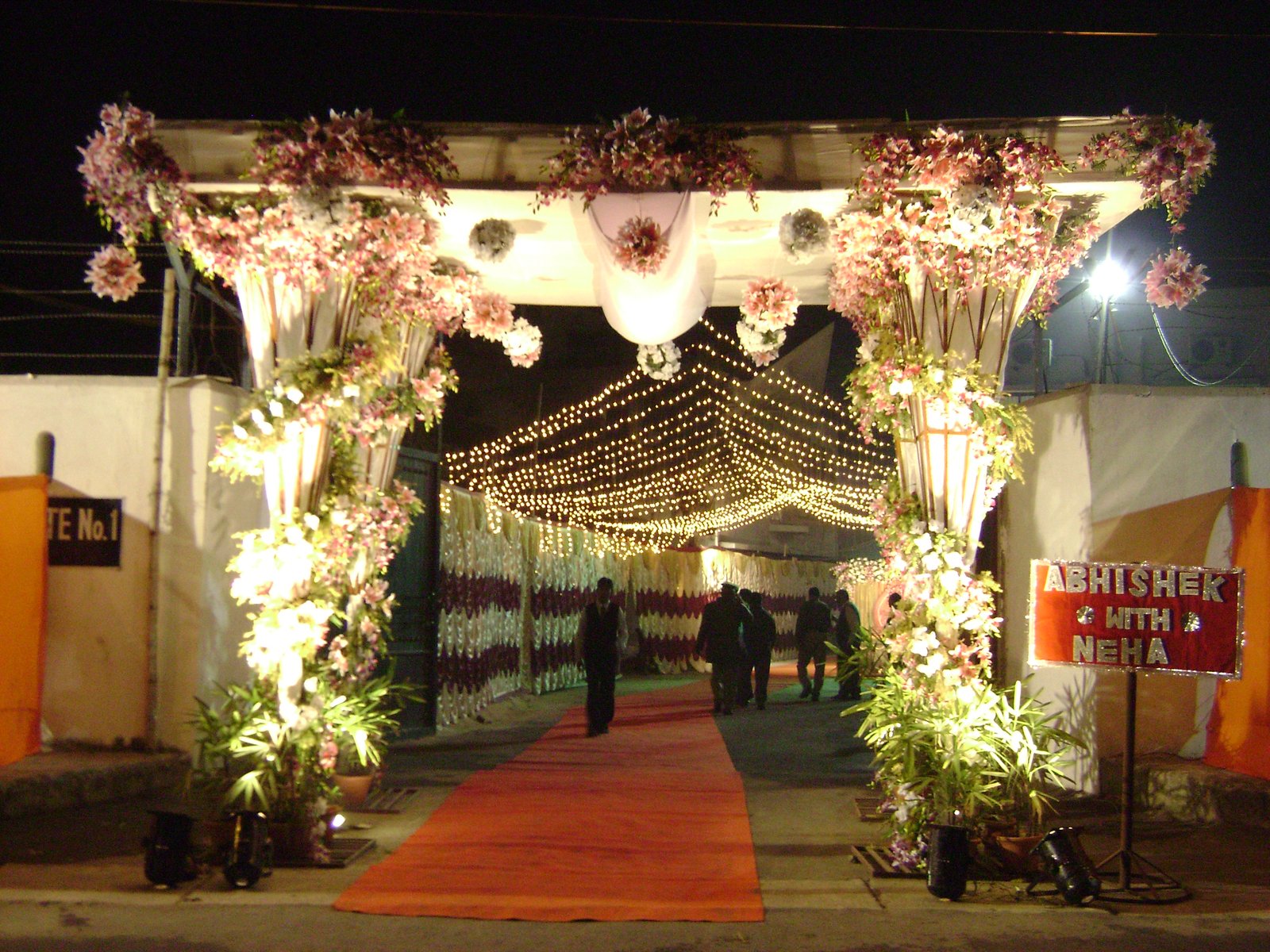 Gate  Decoration